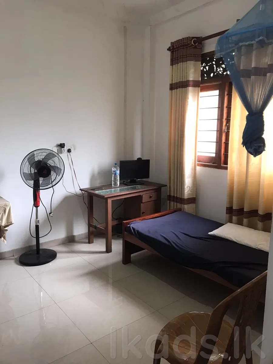 Kadawatha – Batahena Road – Beautiful House for Sale photo 6