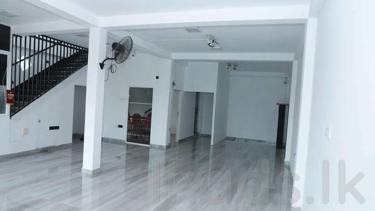 Commercial Building for Sale in Gampaha – Ganemulla photo 6