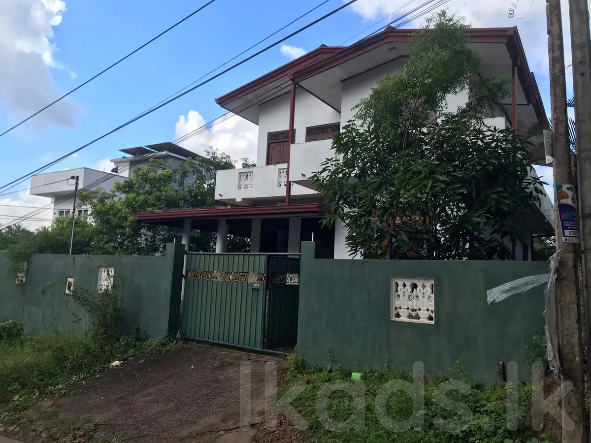 Kadawatha – Batahena Road – Beautiful House for Sale photo 4