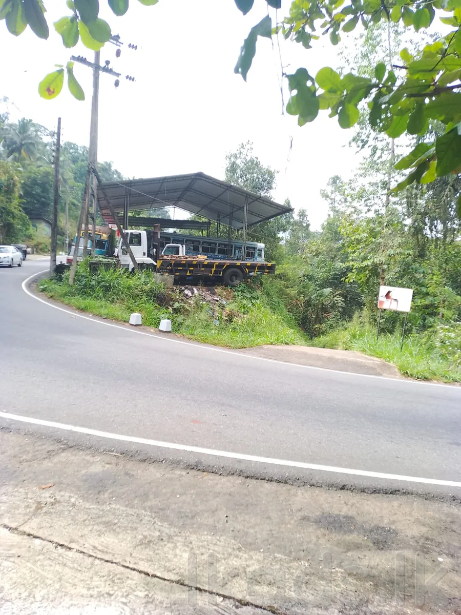 Ginigathhena – Facing Colombo – Hatton Road – Hotel with House for Sale photo 5