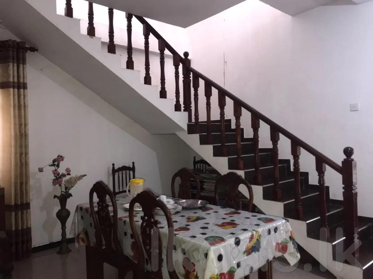 Kadawatha – Batahena Road – Beautiful House for Sale photo 10
