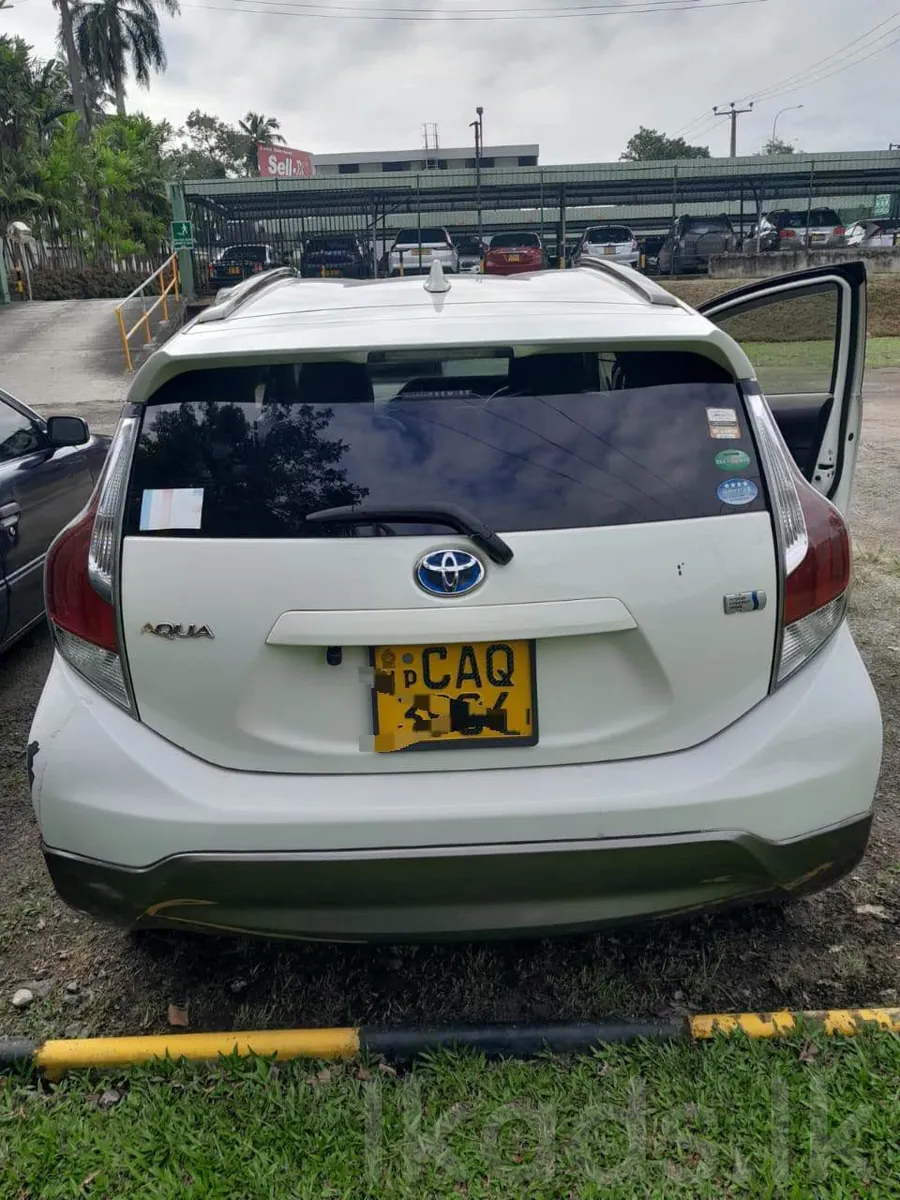 Toyota Aqua X Urban for Sale – 2015/2016 – 1st Owner photo 3