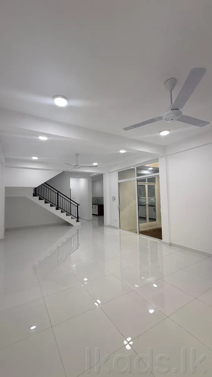 Brand new house for sale at Athurugiriya photo 5