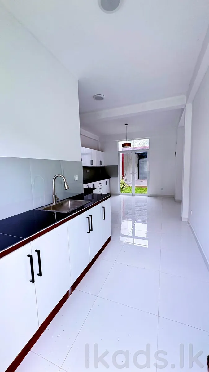 Brand new house for sale at Athurugiriya photo 9