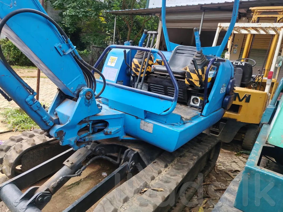 Hitachi Landy 2015 Heavy-Duty (Used) photo 2